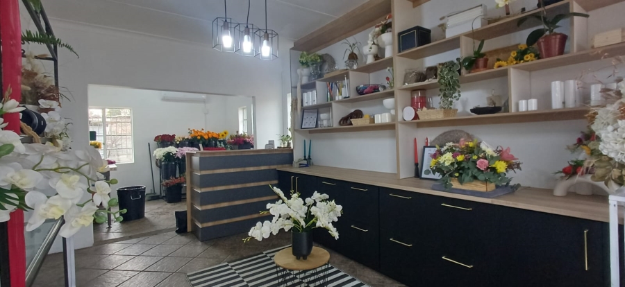 To Let Commercial Property for Rent in Hospitaalheuwel Free State